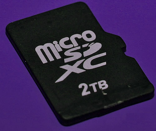 micro sdxc 2tb